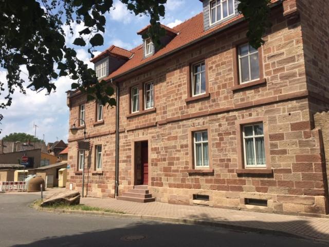 Karsdorf "Alte Schule" Im Burgenlandkreis Apartment Exterior foto