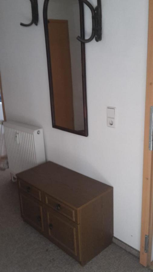 Karsdorf "Alte Schule" Im Burgenlandkreis Apartment Exterior foto